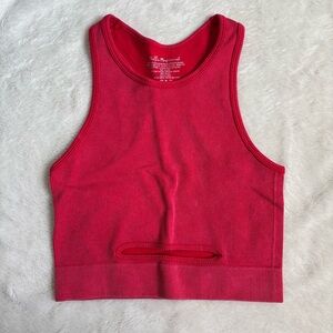 red ribbed cropped tank top with slit